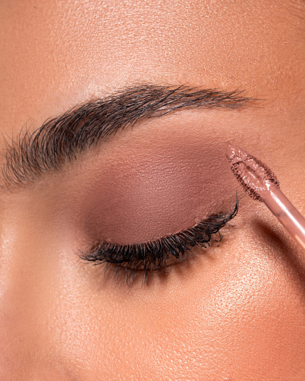 ZOLA x Valentina Lelyukh Жидкие тени для век Silky Matte Tint 03 Desert Rose - 5