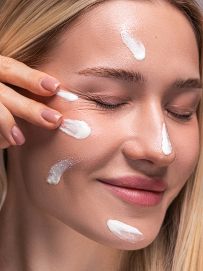 ZOLA SPF 50 SKINBASE Щоденний зволожувальний сонцезахисний крем 40 мл - 9