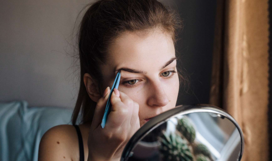 How to grow your eyebrows