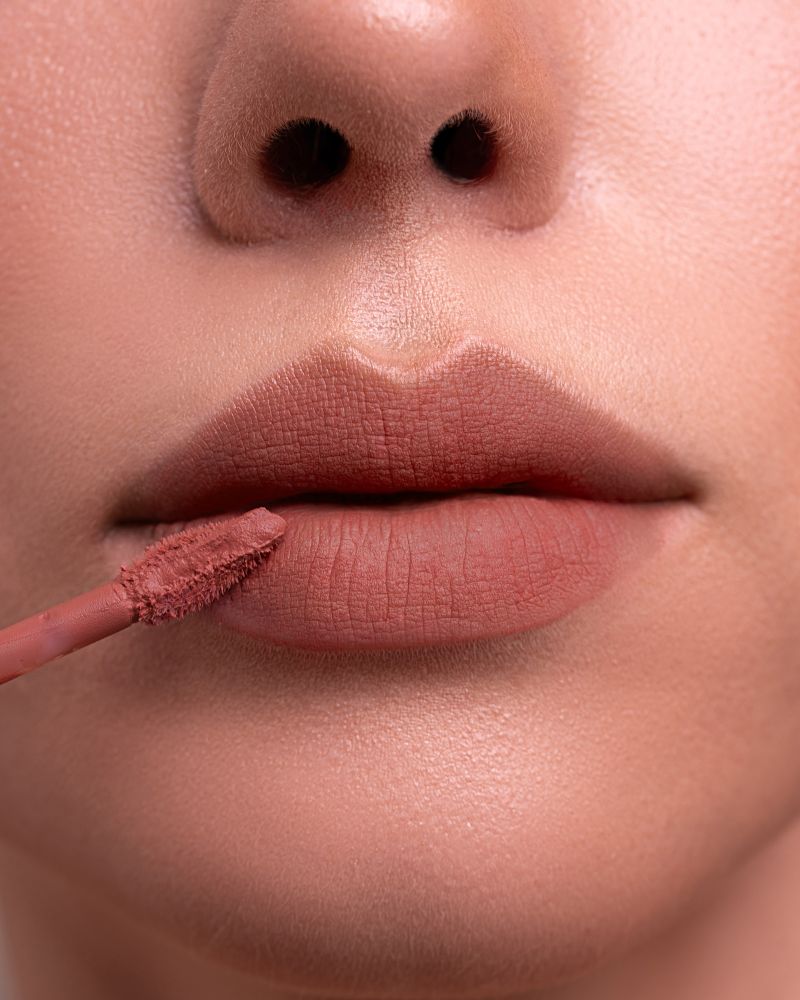 ZOLA MATTE LIPSTICK VELOUR LIP SOUFFLE 03 TOFFEE