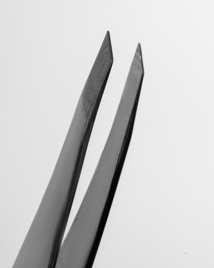 ZOLA Пинцет профессиональный премиум серия BLACK - 3